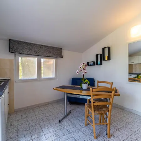 Percan Πανσιόν Krnica