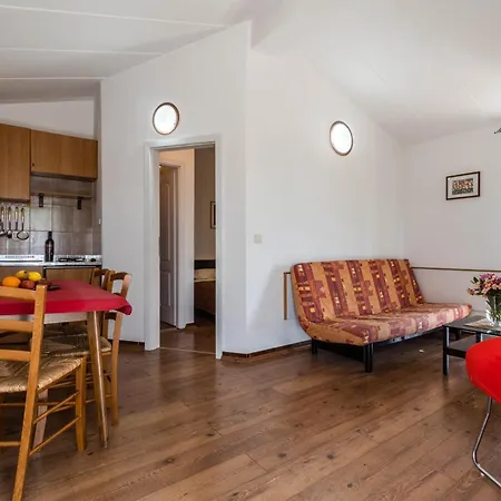 Percan Πανσιόν