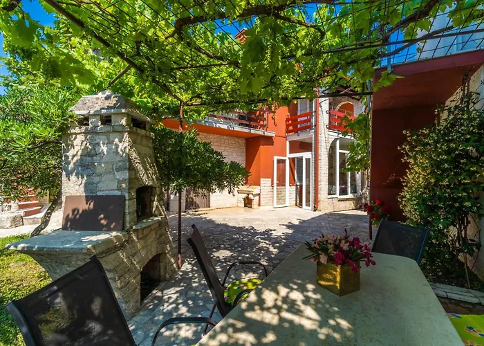 Percan Gostinjska kuća 3*